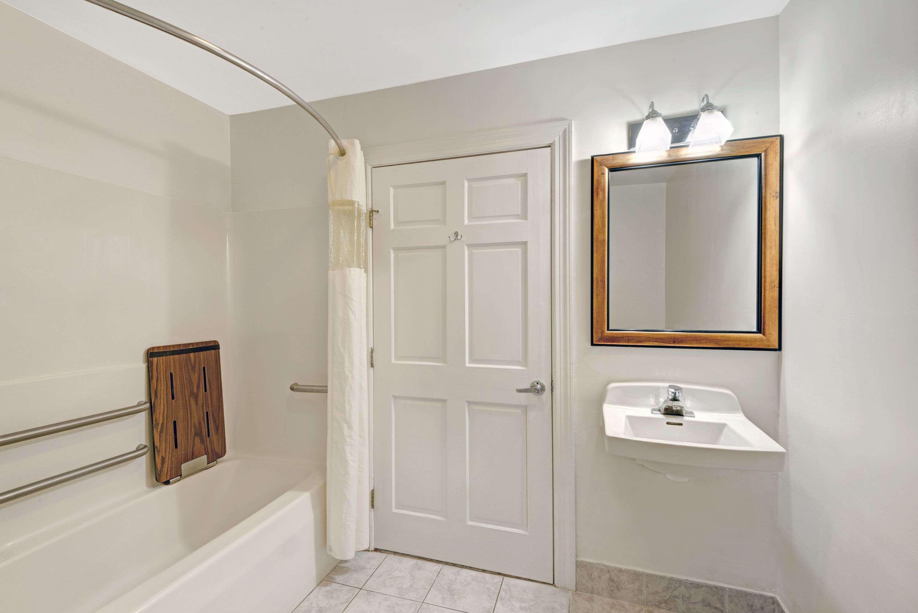 Days Inn By Wyndham Ridgefield Luaran gambar