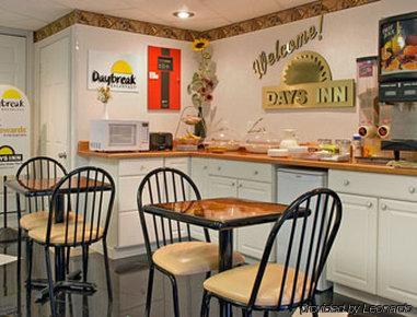 Days Inn By Wyndham Ridgefield Restoran gambar